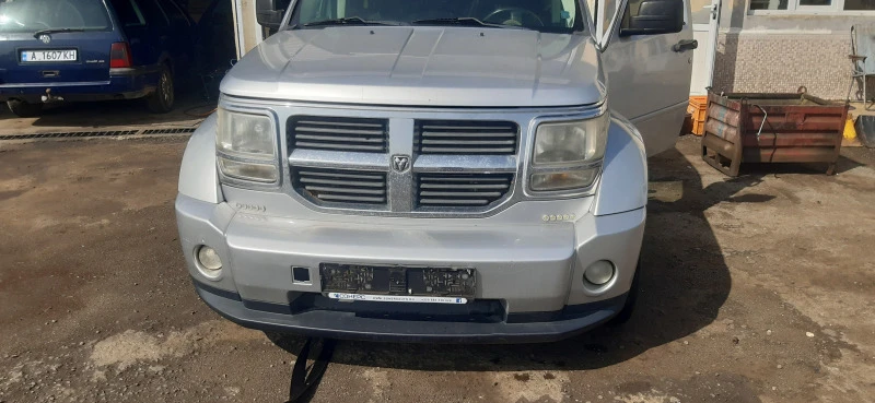 Dodge Nitro 2.8CRD, снимка 1 - Автомобили и джипове - 47494260