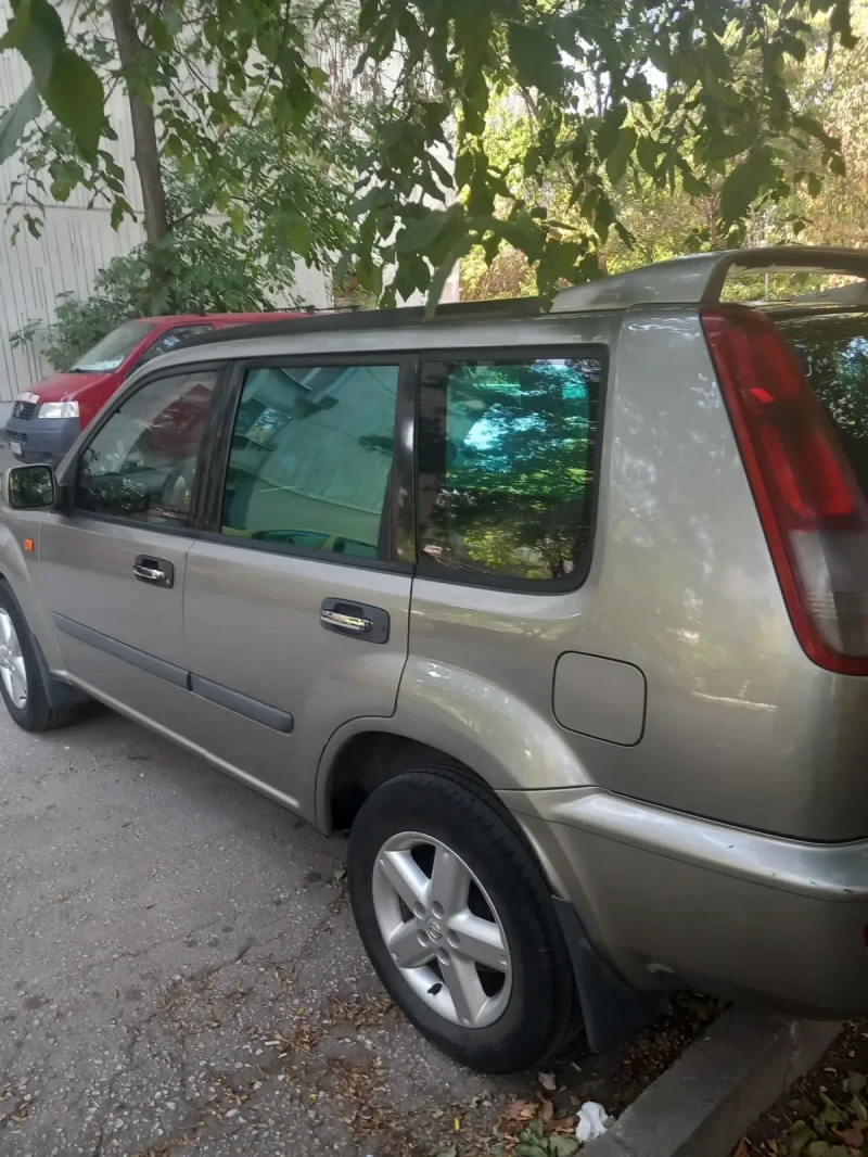 Nissan X-trail, снимка 7 - Автомобили и джипове - 47525552