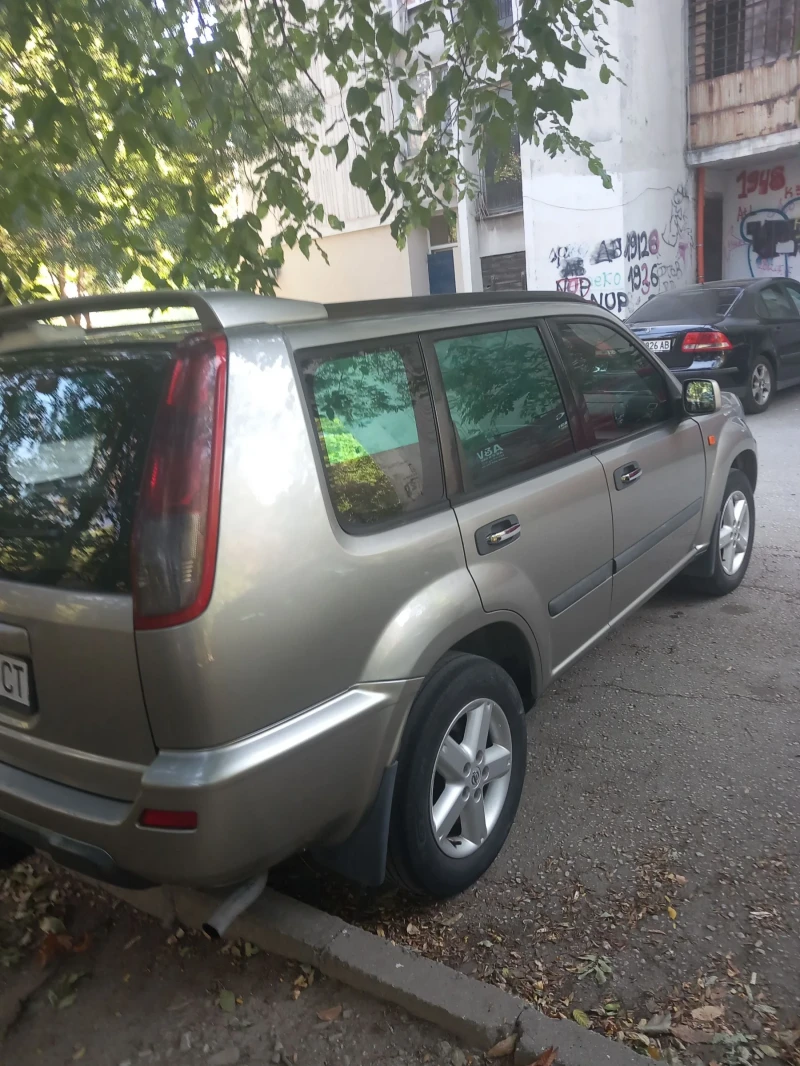 Nissan X-trail, снимка 6 - Автомобили и джипове - 47525552