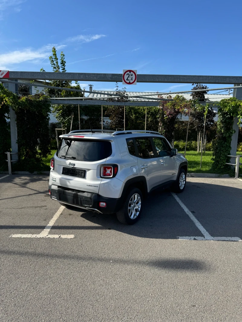 Jeep Renegade Limited 2.0 4x4 Panorama LED, снимка 2 - Автомобили и джипове - 47315208