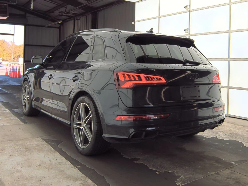 Audi SQ5 PREMIUM* PLUS* ДИГИТАЛНО* ТАБЛО* КАМЕРИ* ПОДГРЕВ* , снимка 4 - Автомобили и джипове - 48224478