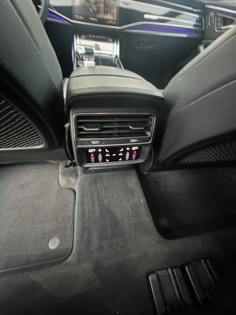 Audi SQ8 3хS-LINE, снимка 10 - Автомобили и джипове - 48232445