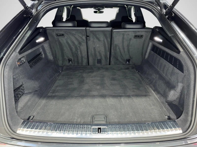 Audi SQ8 TFSI/FACELIFT/B&O/S-SEATS/PANO/360/HEAD UP/23/, снимка 13 - Автомобили и джипове - 52294252