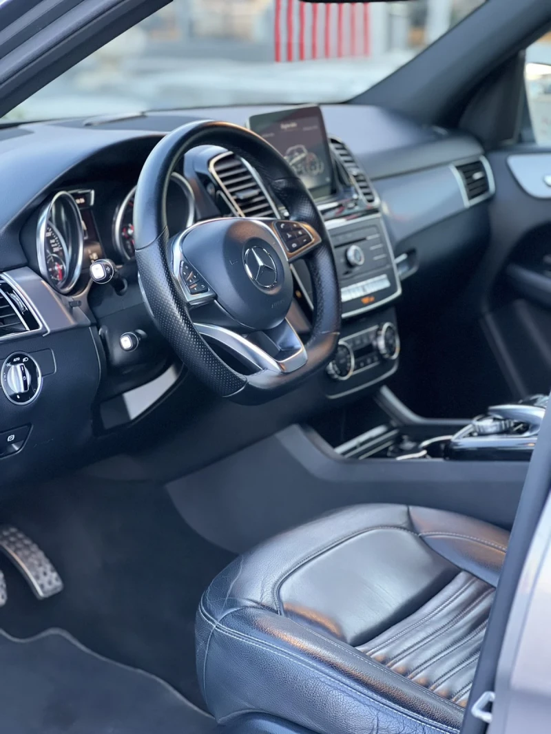 Mercedes-Benz GLE 250 AMG package, снимка 11 - Автомобили и джипове - 52858865