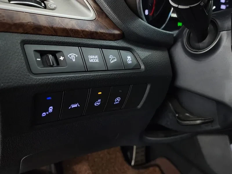 Hyundai Santa fe 2.0, снимка 15 - Автомобили и джипове - 54255453