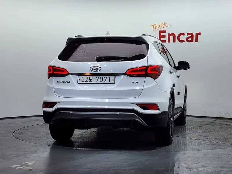 Hyundai Santa fe 2.0, снимка 4 - Автомобили и джипове - 54255453