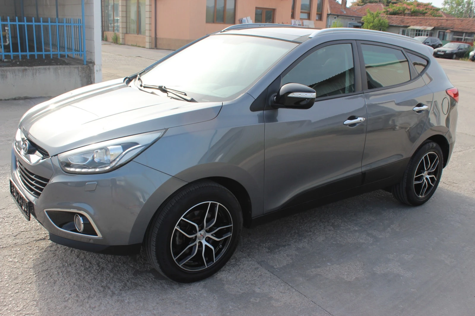 Hyundai IX35 2.0crdi 184к.с. АВТОМАТ, НАВГАЦИЯ, ПАНОРАМА, КОЖА - изображение 10