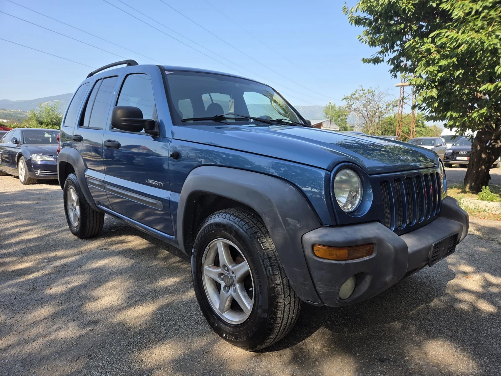 Jeep Cherokee Liberty 3.7/210hp - изображение 3