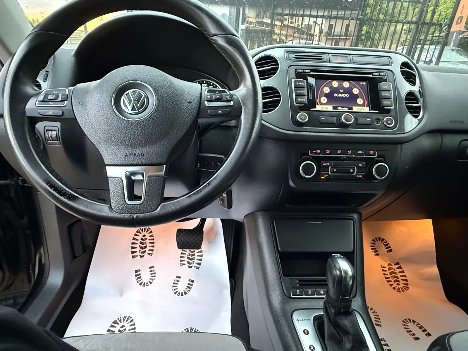 VW Tiguan Автоматик 4х4 - изображение 8