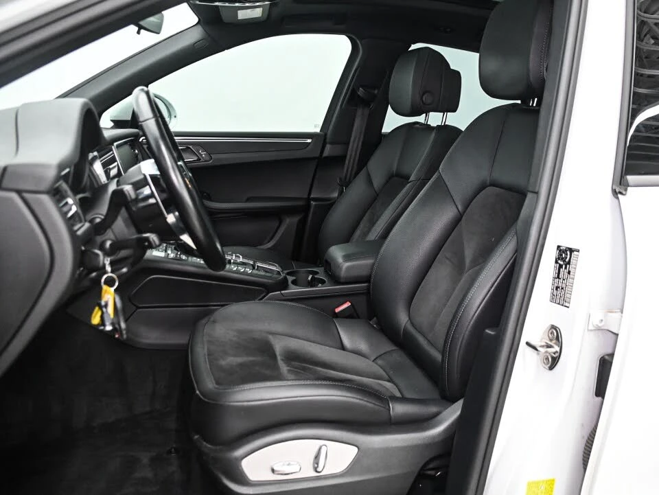 Porsche Macan AWD * АЛКАНТАРА * Подгрев , снимка 9 - Автомобили и джипове - 54492358