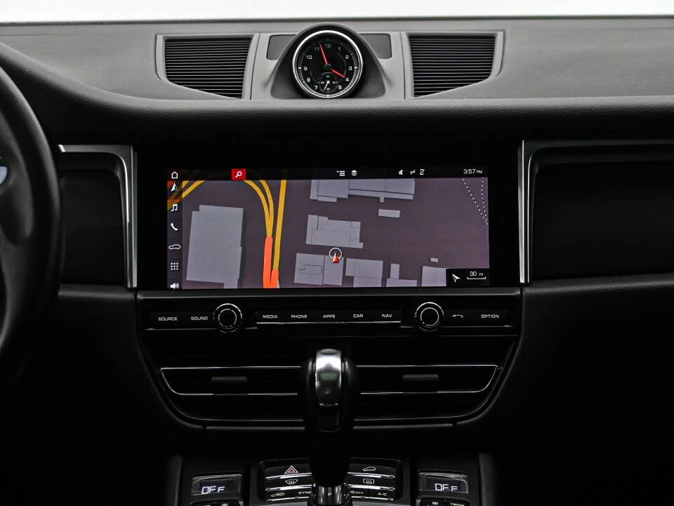 Porsche Macan AWD * АЛКАНТАРА * Подгрев , снимка 17 - Автомобили и джипове - 54492358
