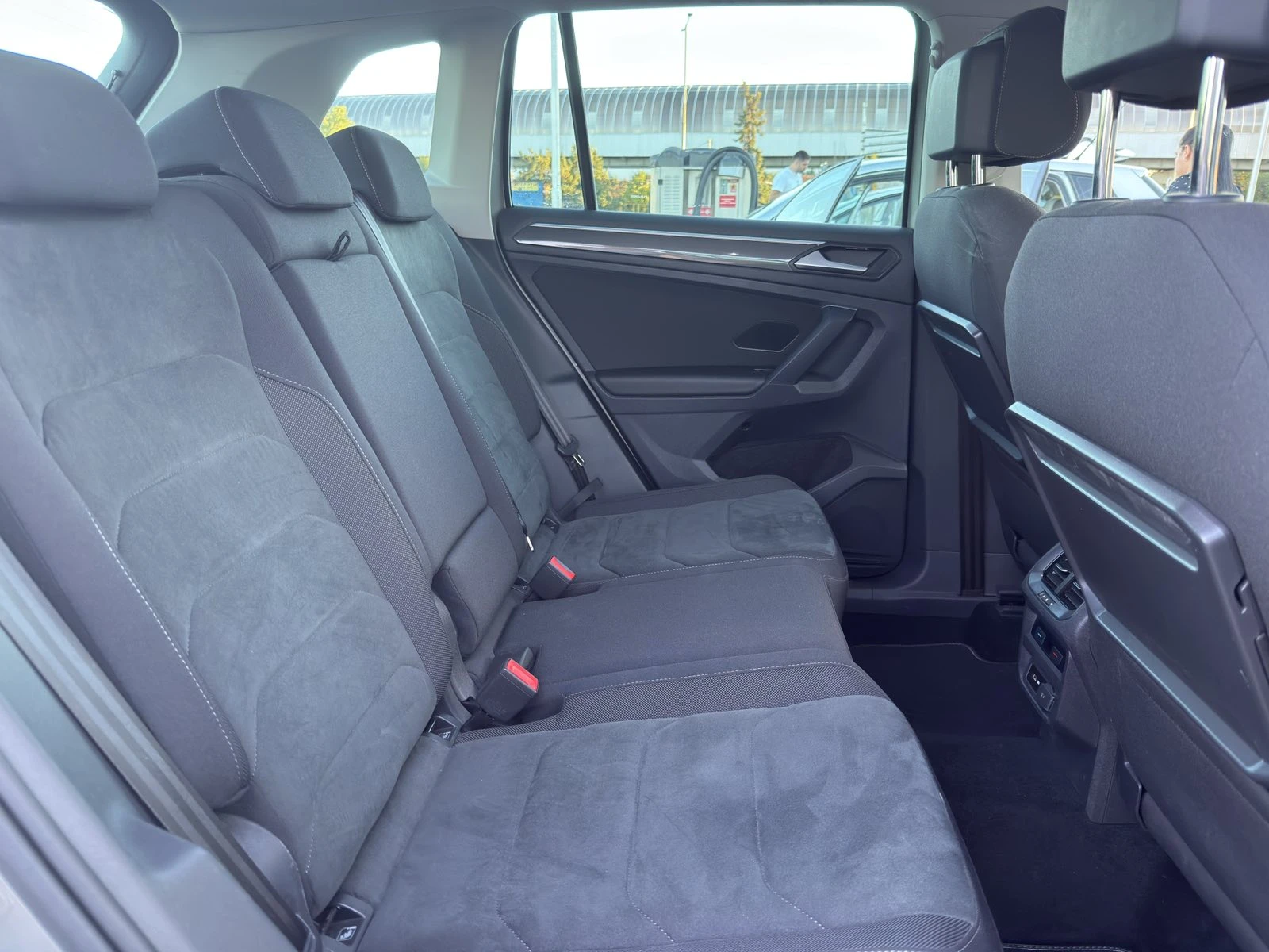 VW Tiguan 2.0TDI Highline 7DSG | Mobile.bg � ����������� 12