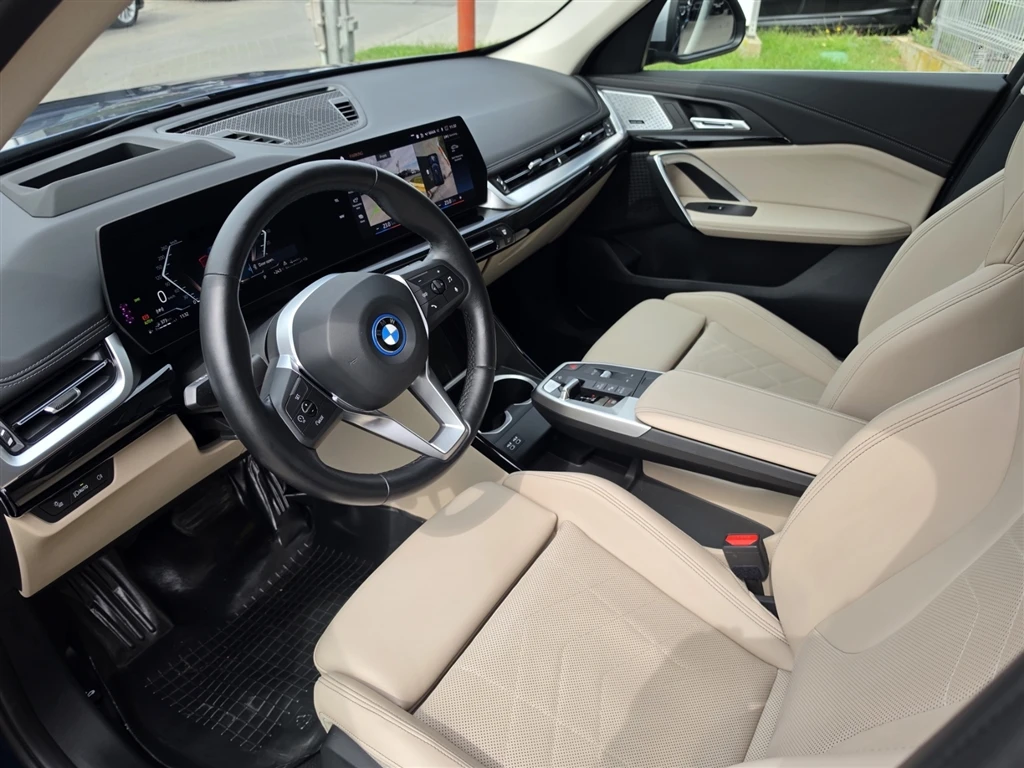 BMW X1 xDrive30e, снимка 6 - Автомобили и джипове - 56010311