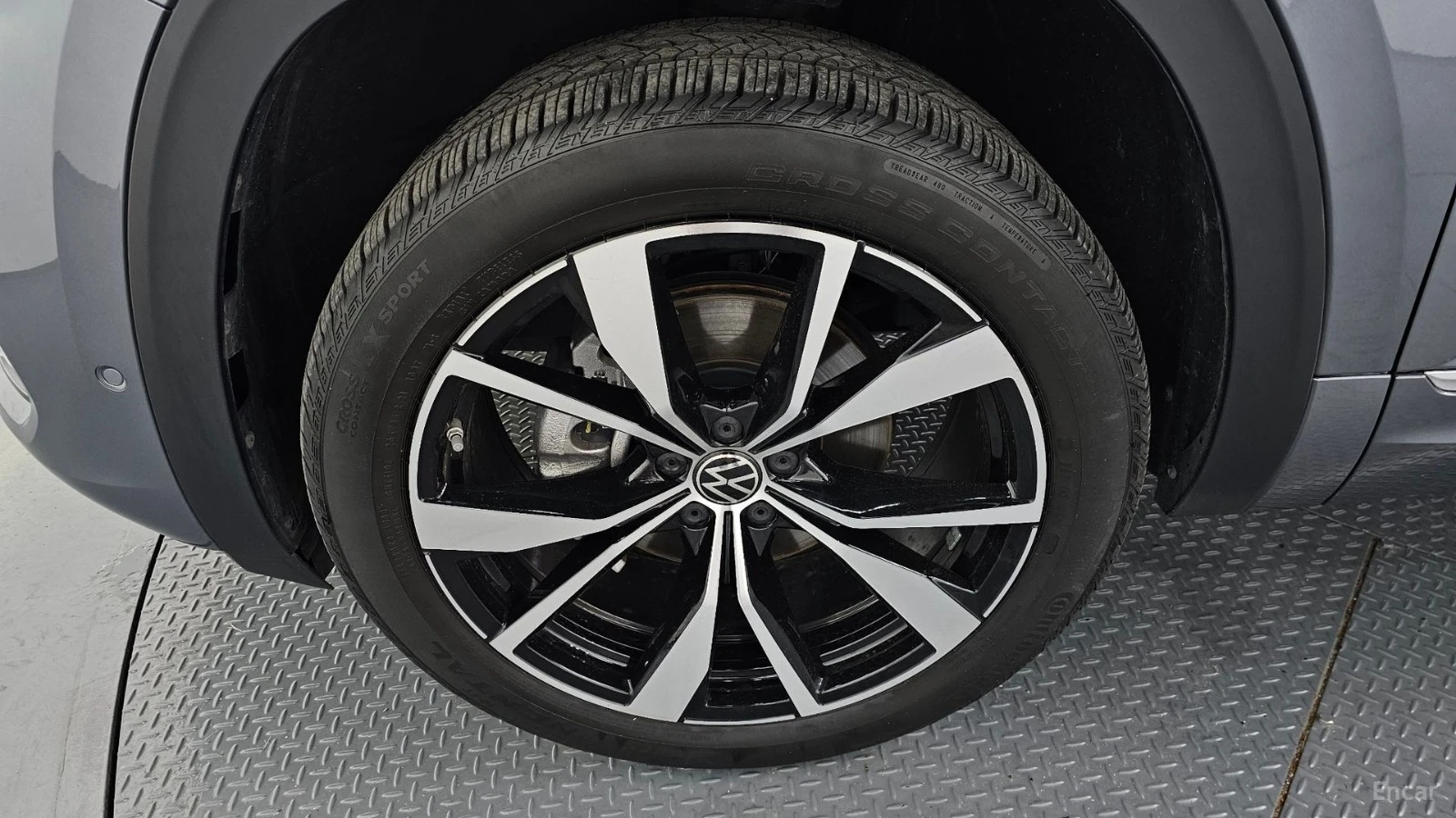 VW Atlas R-LINE - DISTRONIC - 360 - HUD - МАСАЖ -ФУЛ ЕКСТРИ, снимка 5 - Автомобили и джипове - 56103514