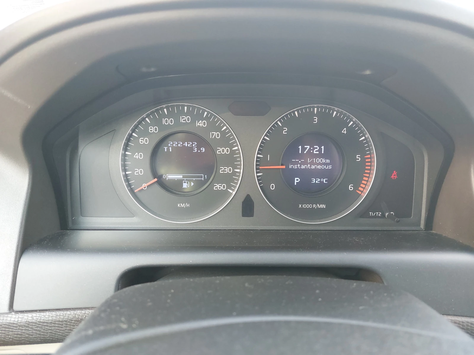 Volvo XC60, снимка 5 - Автомобили и джипове - 56375819