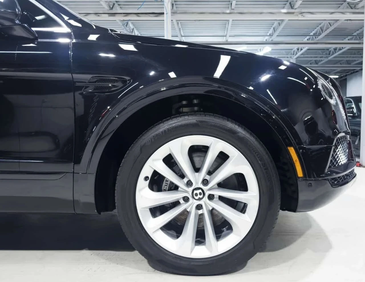 Bentley Bentayga, снимка 9 - Автомобили и джипове - 56740451