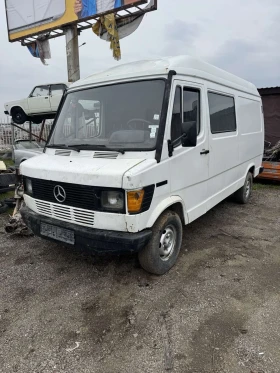 Mercedes-Benz 310, снимка 1