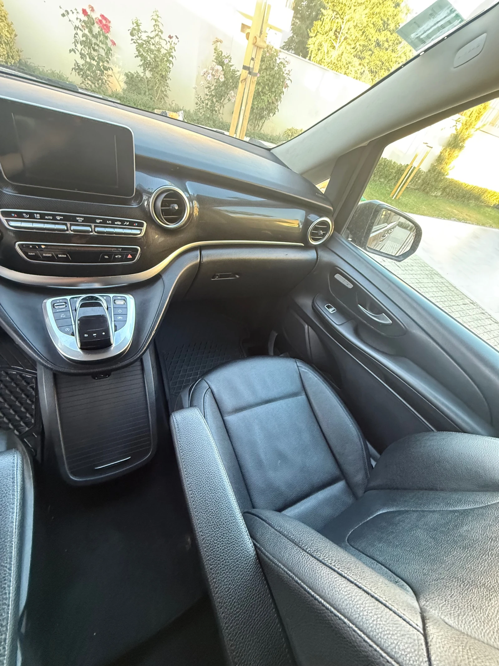 Mercedes-Benz V 220, снимка 8 - Бусове и автобуси - 55166274
