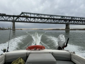 Моторна яхта Bayliner 192, снимка 9 - Воден транспорт - 53013521