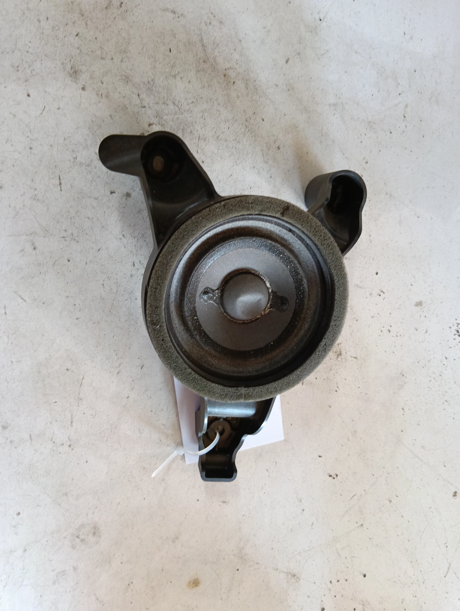 задна тонколона дясна BOSE 4H1035402A Audi A8