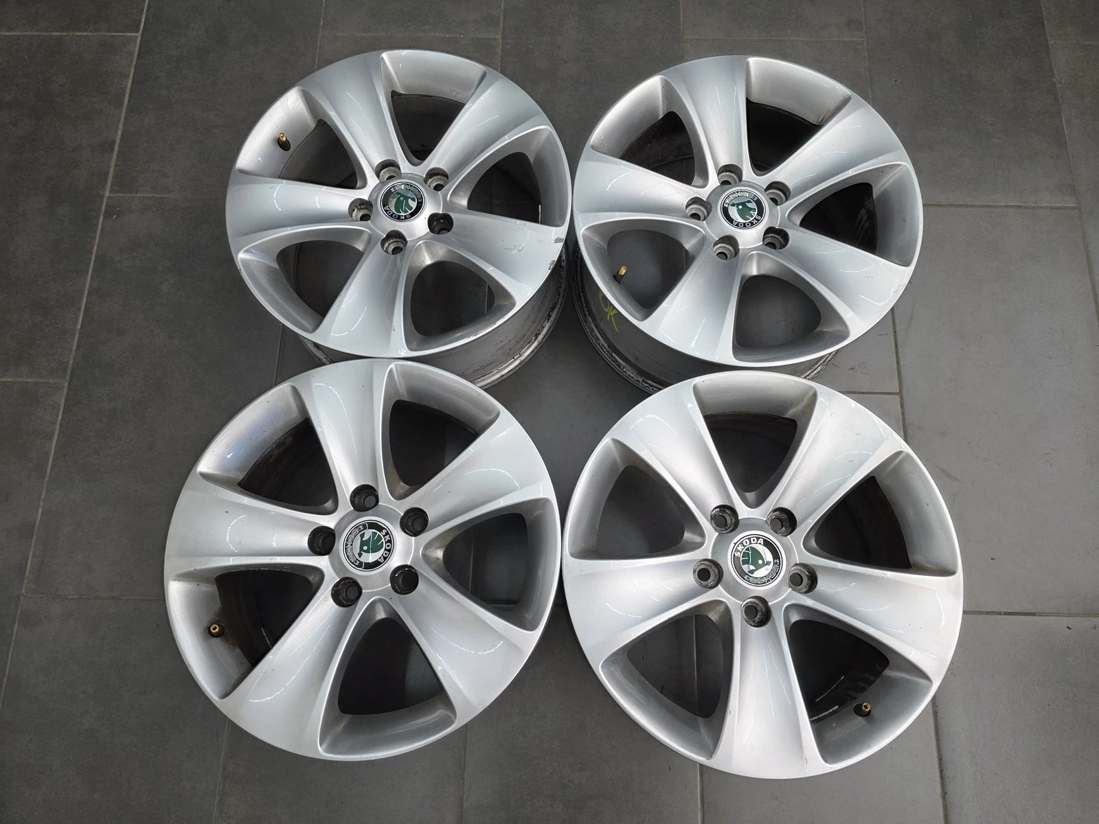 Джанти за Skoda, снимка 3 - Гуми и джанти - 56687938
