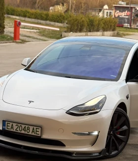 Tesla Model 3 Perfomance (Premium), снимка 2