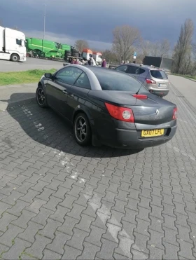 Renault Megane 1.5dCI, КАБРИОЛЕТ, 106 кс., 2009 г., снимка 3