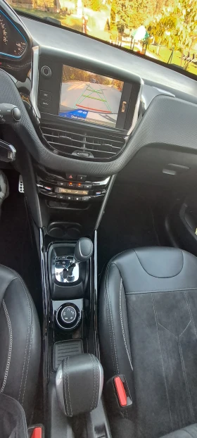 Peugeot 2008 Pure tech 1.2, снимка 16