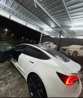 Tesla Model 3 Perfomance (Premium) - 23777 € / 46503.77 лв. - 15496221 3