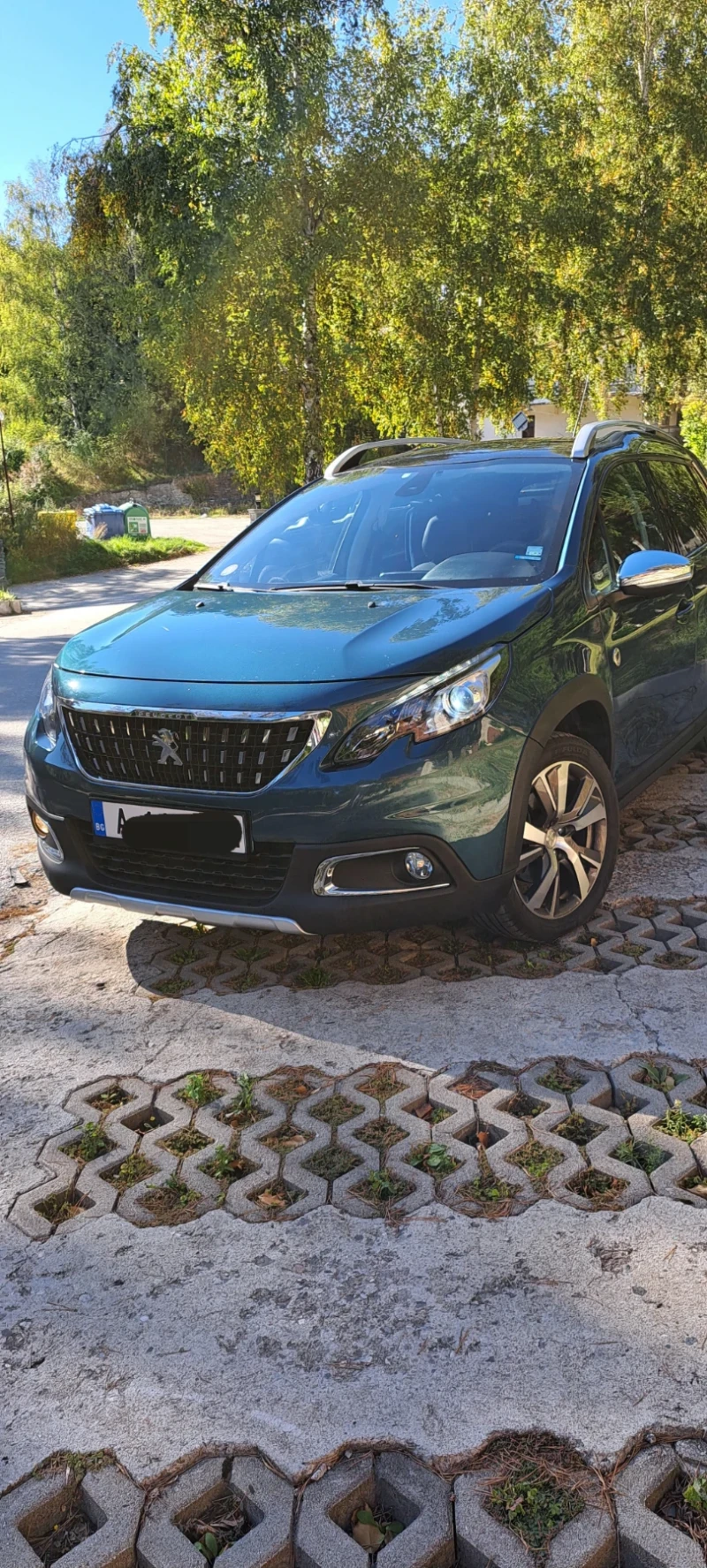 Peugeot 2008 Pure tech 1.2, снимка 8 - Автомобили и джипове - 47423739