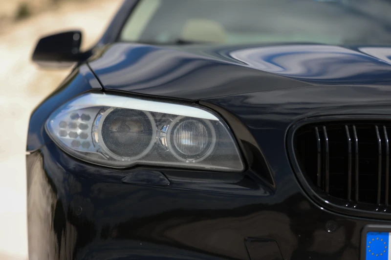 BMW 535 3.5 xi, снимка 10 - Автомобили и джипове - 51750966