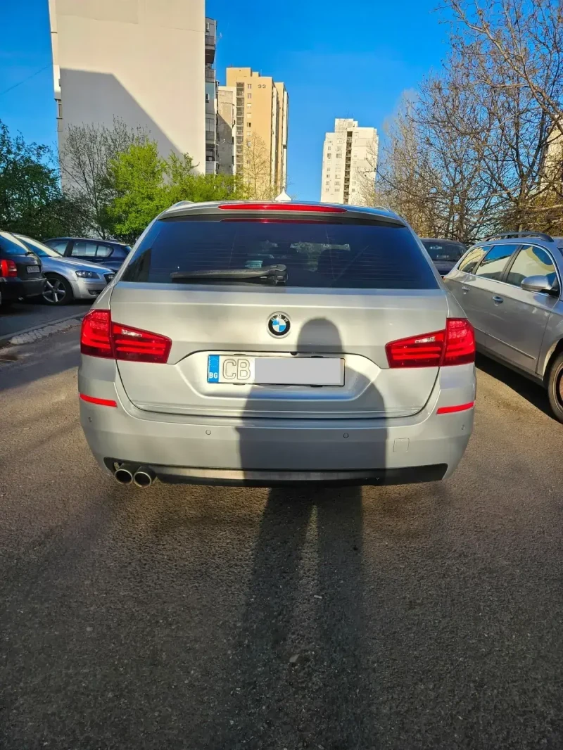 BMW 520 Adaptive LED, снимка 4 - Автомобили и джипове - 52503431