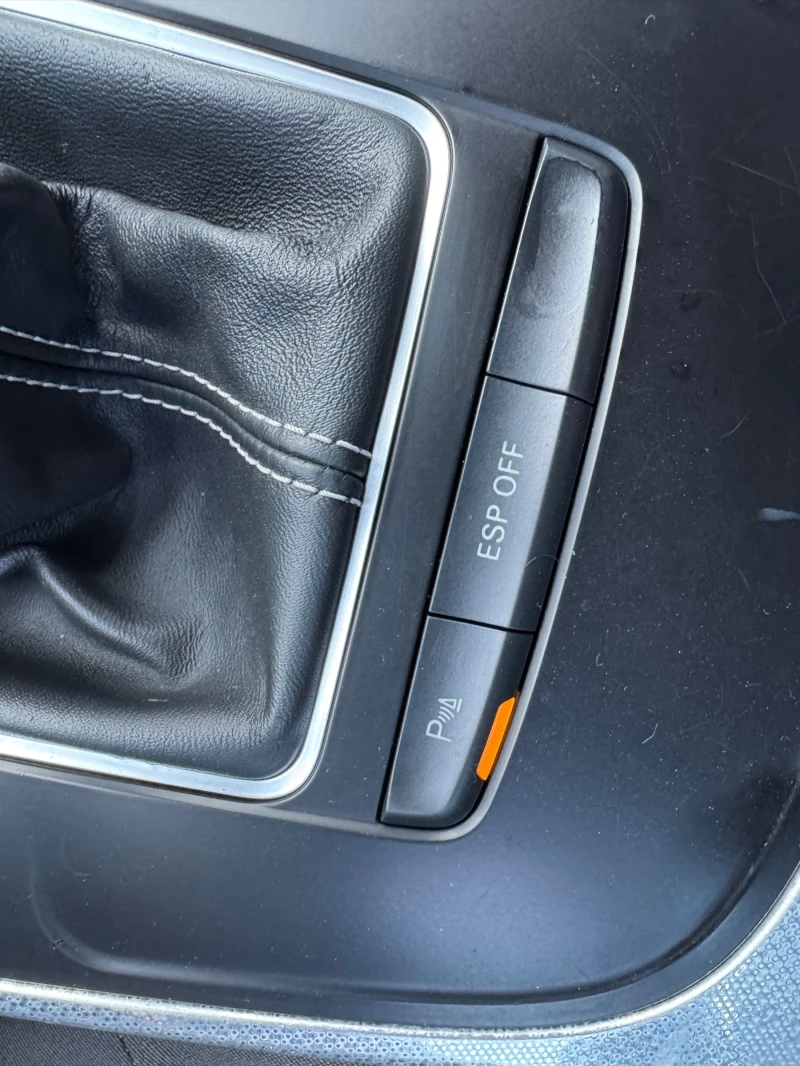 Audi A4 2.0TDI XENON* LED* ЛИЗИНГ 100% ОДОБРЕНИЕ* БАРТЕР, снимка 17 - Автомобили и джипове - 52077158