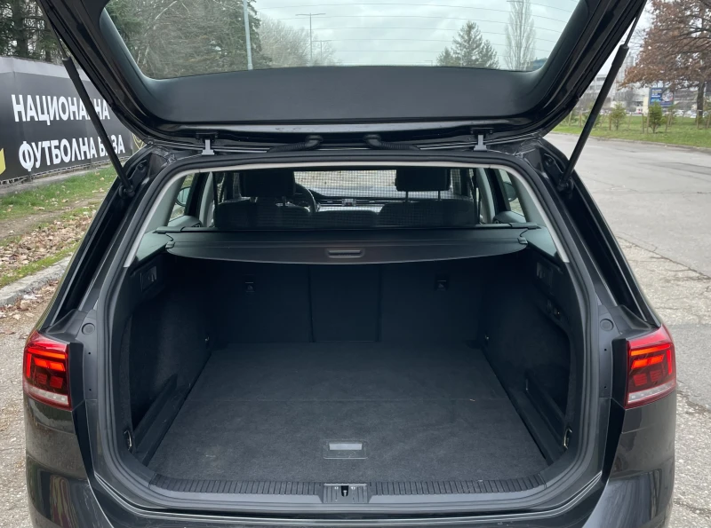 VW Passat 2.0 TDI/150 PS/NAVI/LED/PDC/CAMERA/ACC, снимка 17 - Автомобили и джипове - 52522505