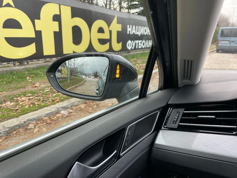 VW Passat 2.0 TDI/150 PS/NAVI/LED/PDC/CAMERA/ACC, снимка 13 - Автомобили и джипове - 52522505