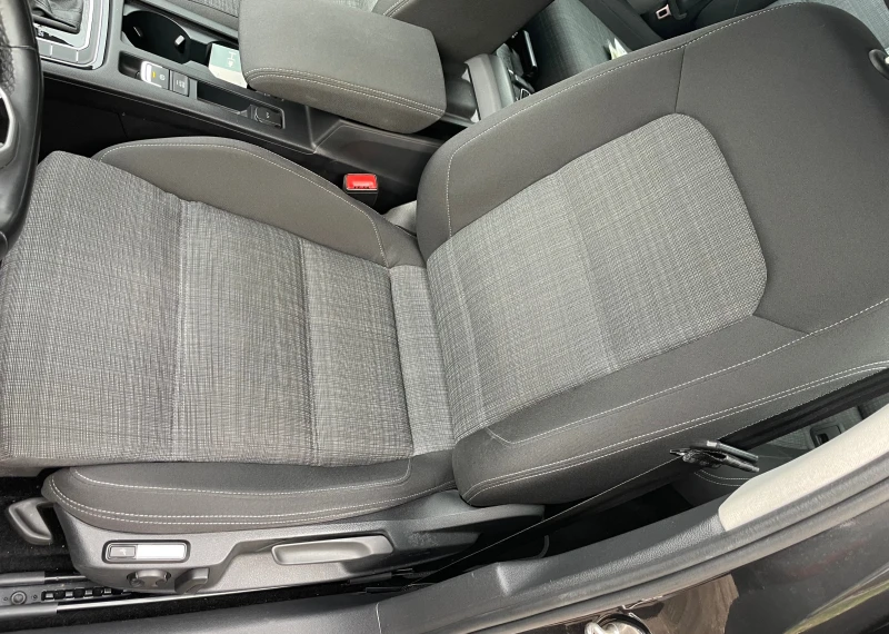 VW Passat 2.0 TDI/150 PS/NAVI/LED/PDC/CAMERA/ACC, снимка 14 - Автомобили и джипове - 52522505