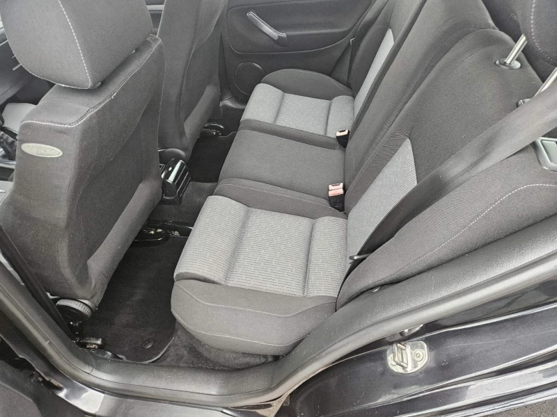 VW Golf 1.9 101 ITALY, снимка 11 - Автомобили и джипове - 52859752