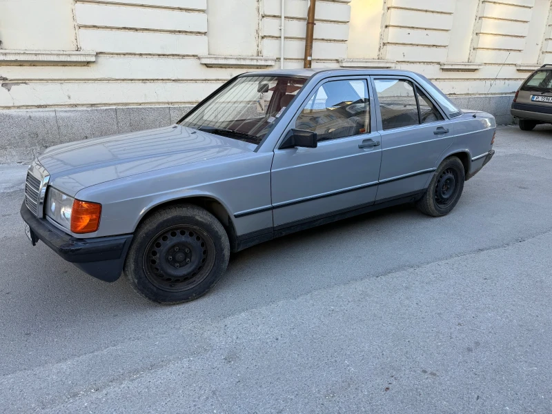 Mercedes-Benz 190 E