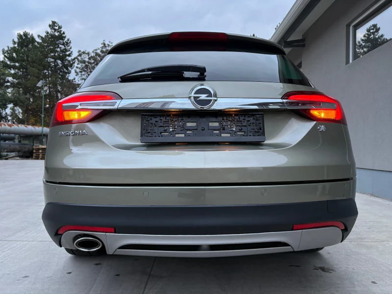 Opel Insignia Country Tourer 4x4 2.0 diesel 170kc Euro 6 Automat, снимка 6 - Автомобили и джипове - 53567290