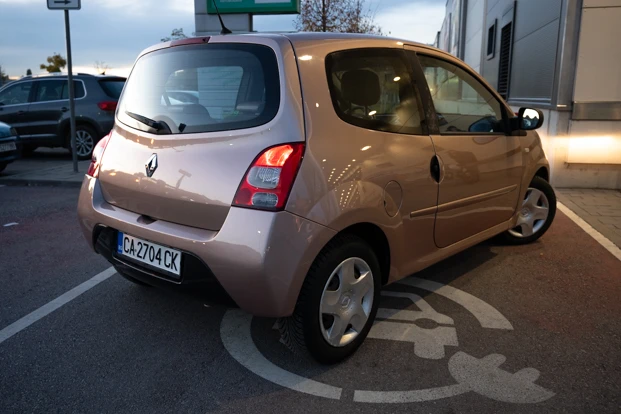 Renault Twingo Miss Sixty - изображение 3