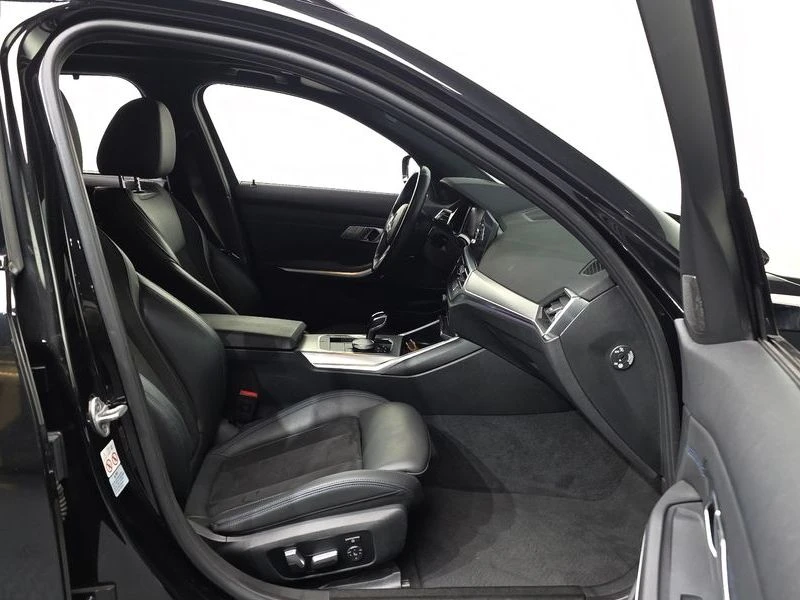 BMW 320 320d Touring M Sport| 190к.с.| ВКЛ.ТЕХНОТЕСТ, снимка 10 - Автомобили и джипове - 55642608