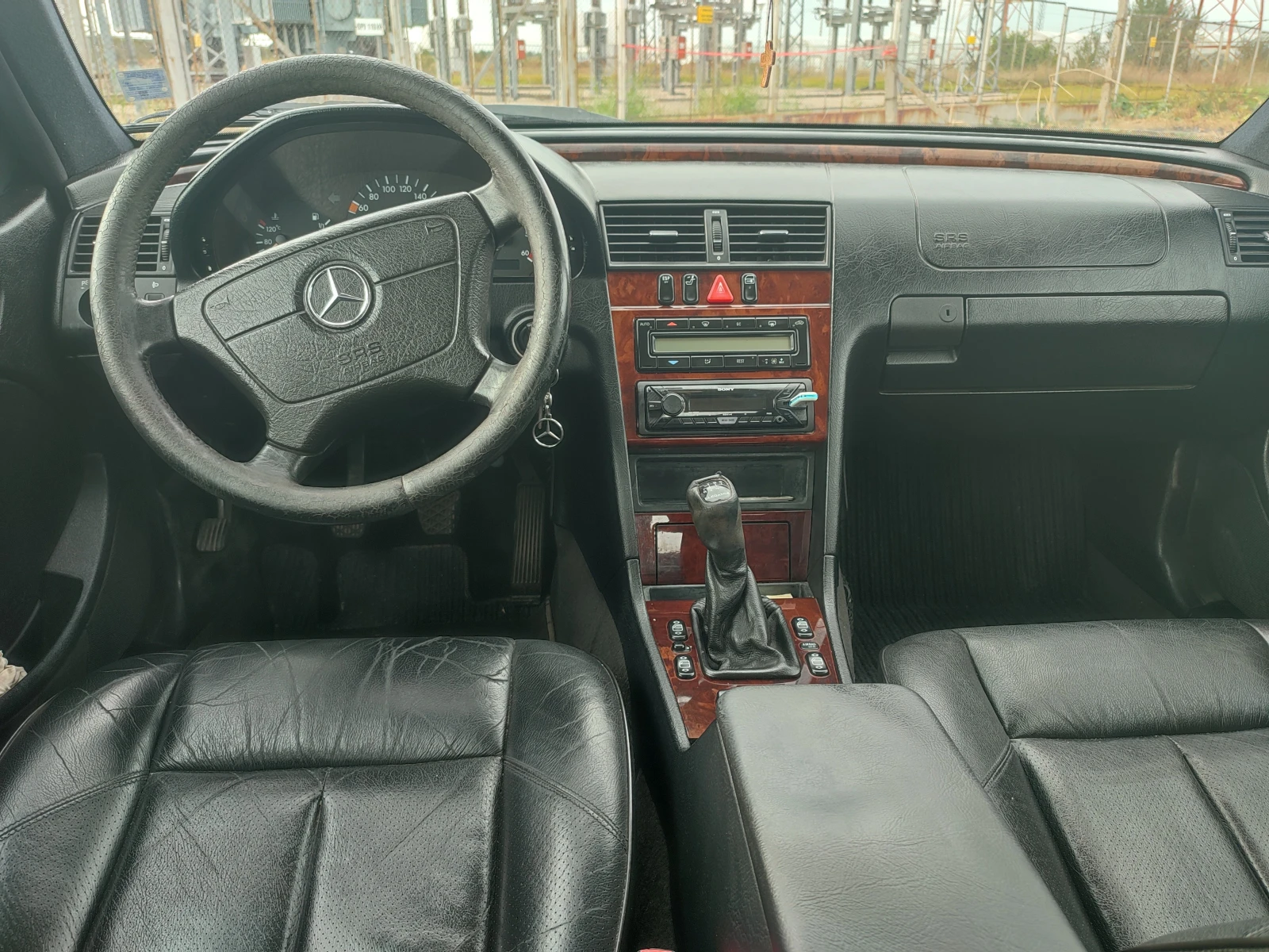 Mercedes-Benz C 220  - изображение 9