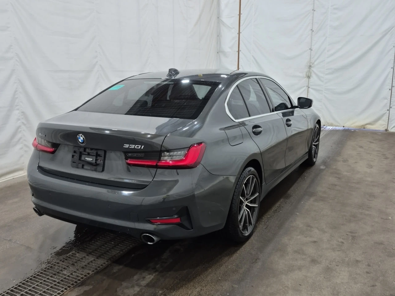BMW 330 * CARFAX * АВТО КРЕДИТ * ЦЕНА ДО БГ! - изображение 4