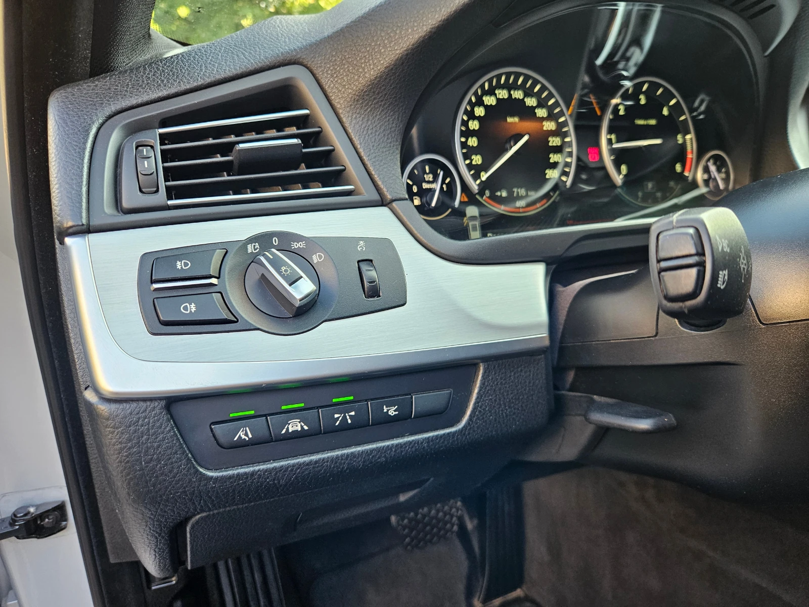 BMW 520 Adaptive LED - изображение 8