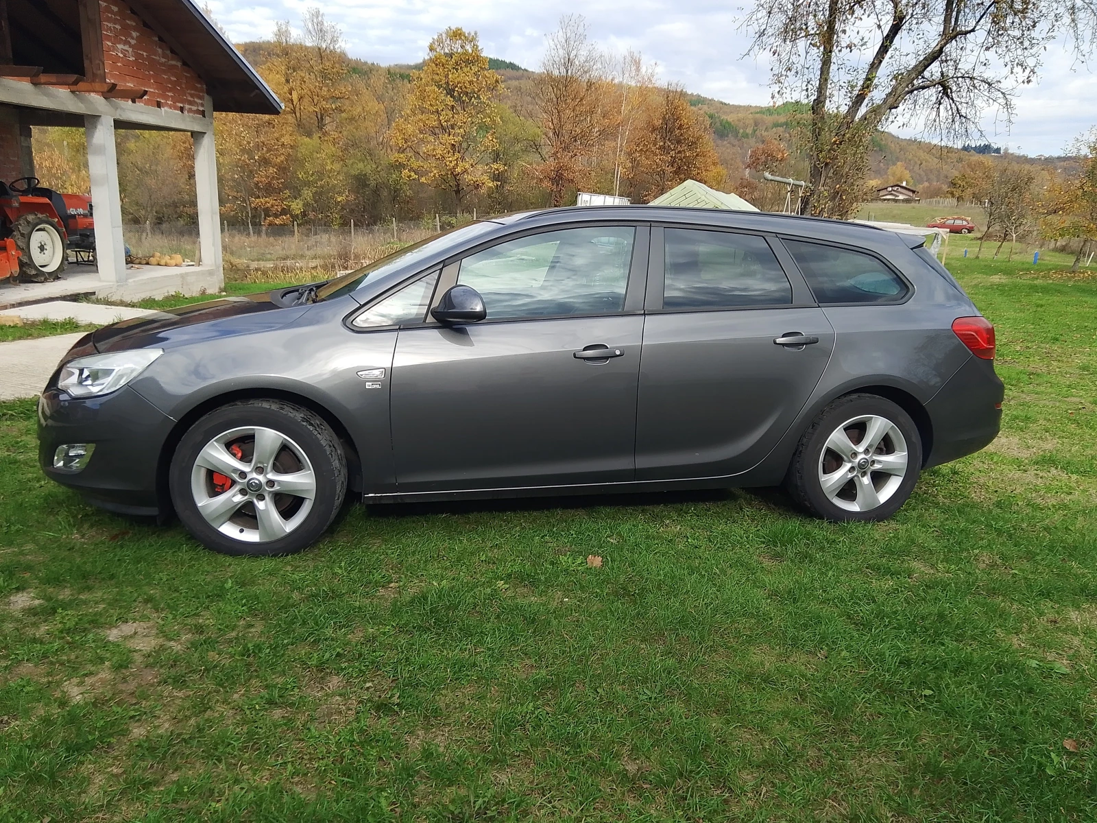 Opel Astra J 1.6 Turbo - изображение 2