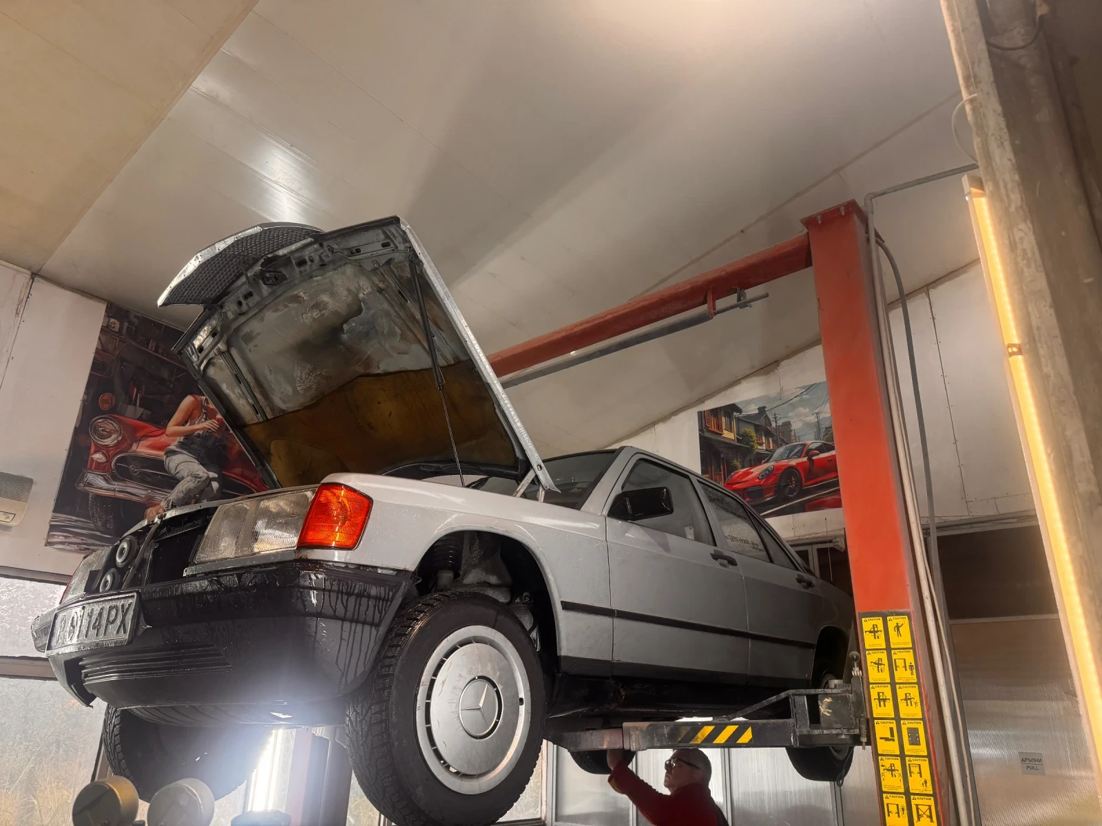Mercedes-Benz 190 E