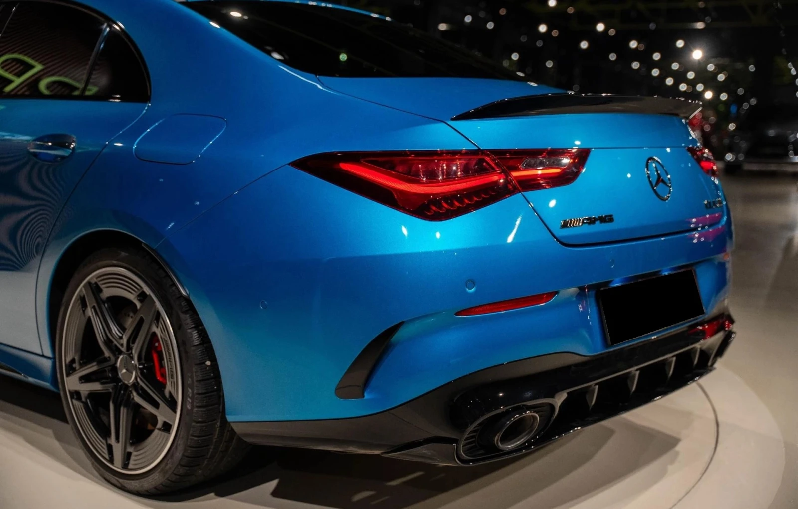 Mercedes-Benz CLA 35 AMG Coupe Mild Hybrid 4MATIC - изображение 9