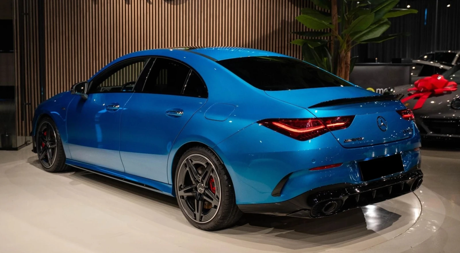 Mercedes-Benz CLA 35 AMG Coupe Mild Hybrid 4MATIC - изображение 5