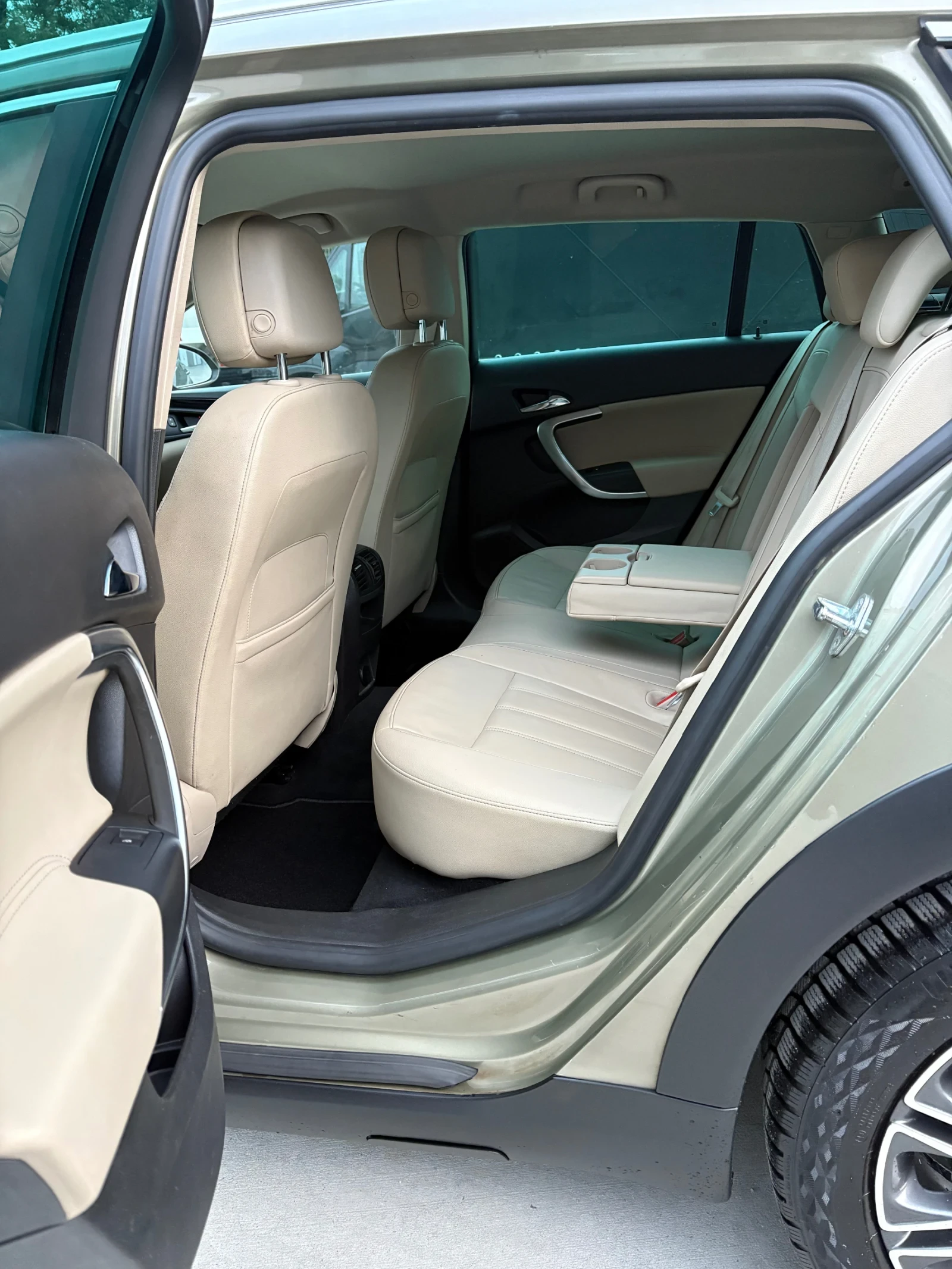 Opel Insignia Country Tourer 4x4 2.0 diesel 170kc Euro 6 Automat | Mobile.bg � ����������� 14