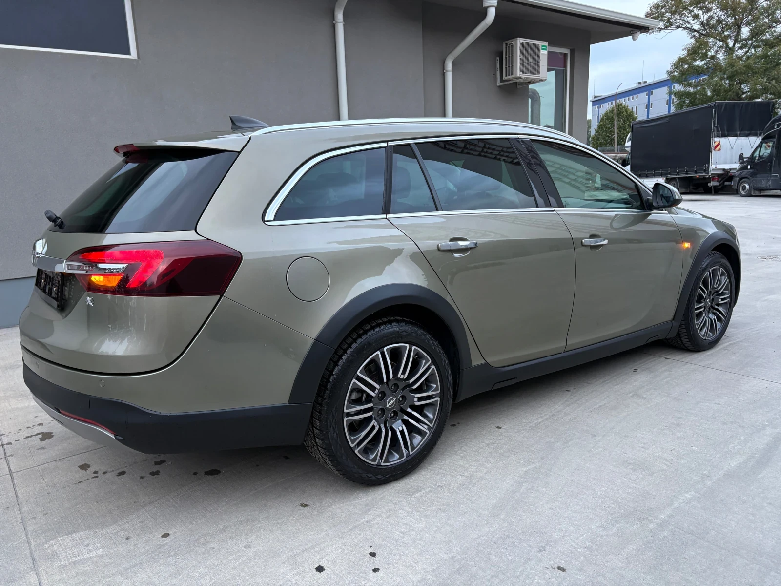 Opel Insignia Country Tourer 4x4 2.0 diesel 170kc Euro 6 Automat | Mobile.bg � ����������� 8